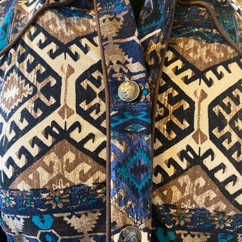 Aztec Show Blouse - Picture 2 of 3